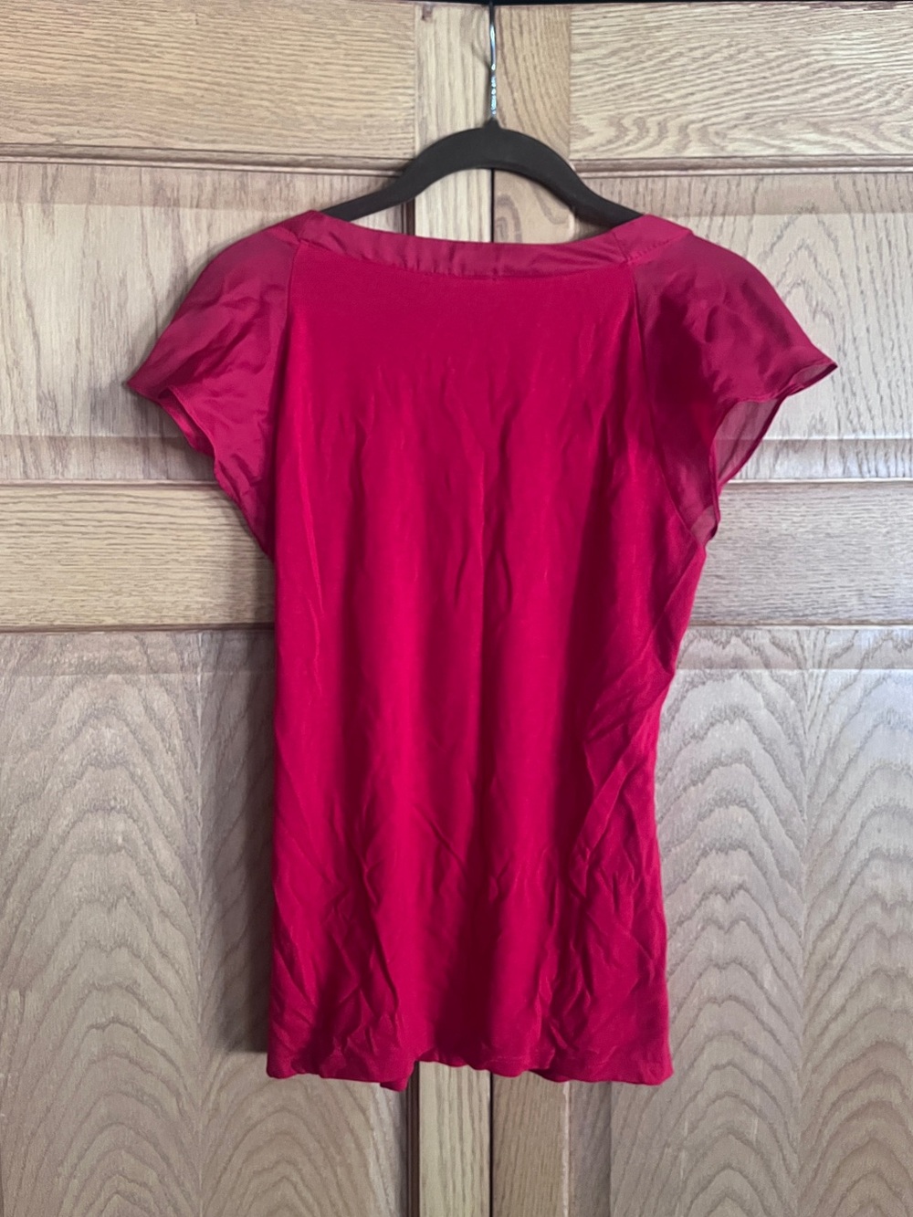 The Limited Red Scoop Neck Flutter Sleeve Top - Picture 2 of 3